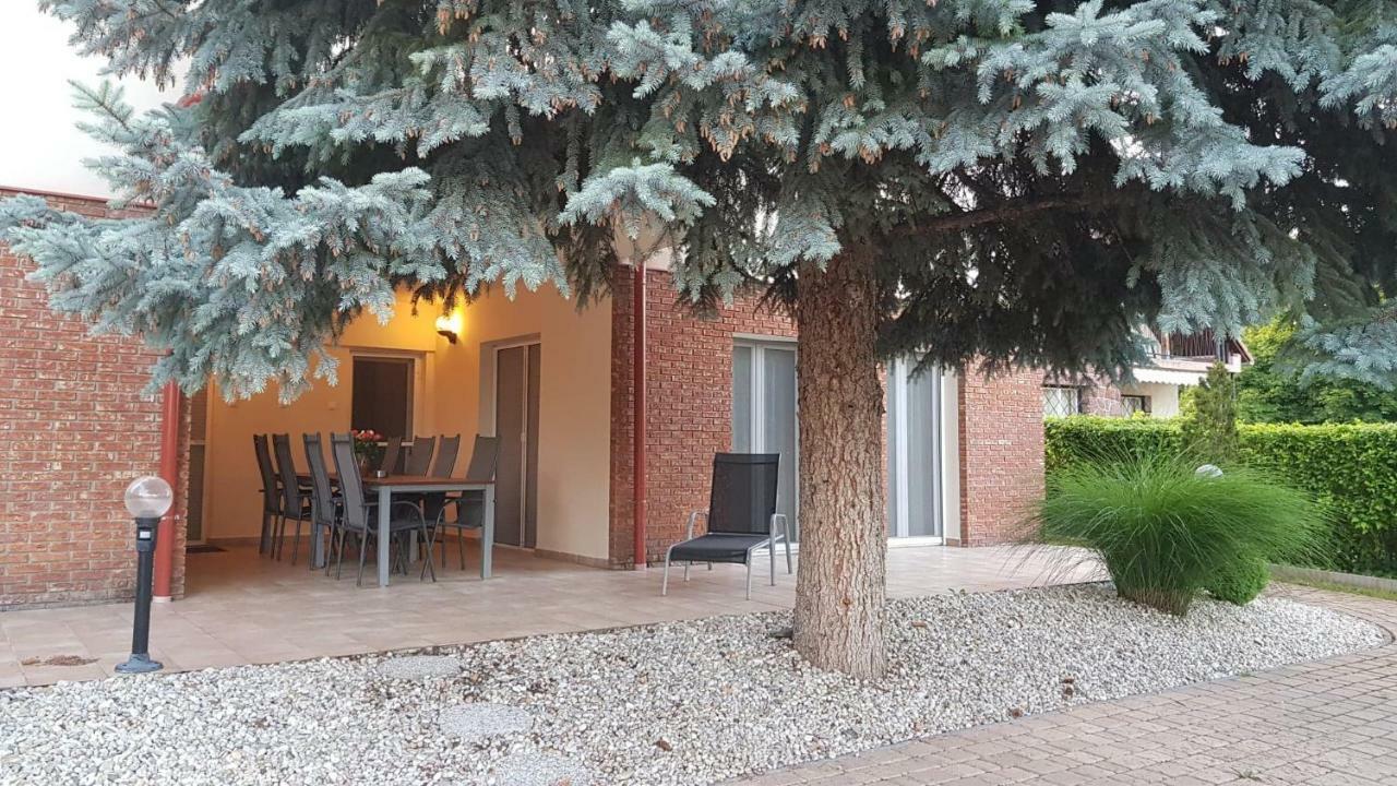 Mimi Apartman Balatonalmádi Exterior foto